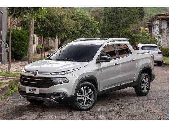 FIAT TORO 2.0 16V TURBO DIESEL VOLCANO 4WD AT9 FIAT TORO 2.0 16V TURBO DIESEL VOLCANO 4WD AT9